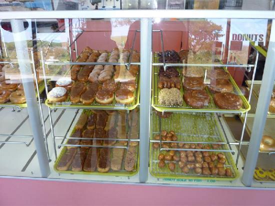 Dolly`s Donuts